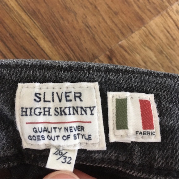 Levi’s 721 Skinny Jean Made and Crafted W25 - Picture 8 of 8